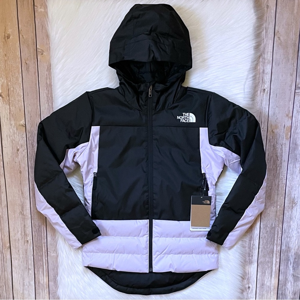 The North Face Girls’ Pallie Down Jacket In Lavender Fog - Picture 1 of 11